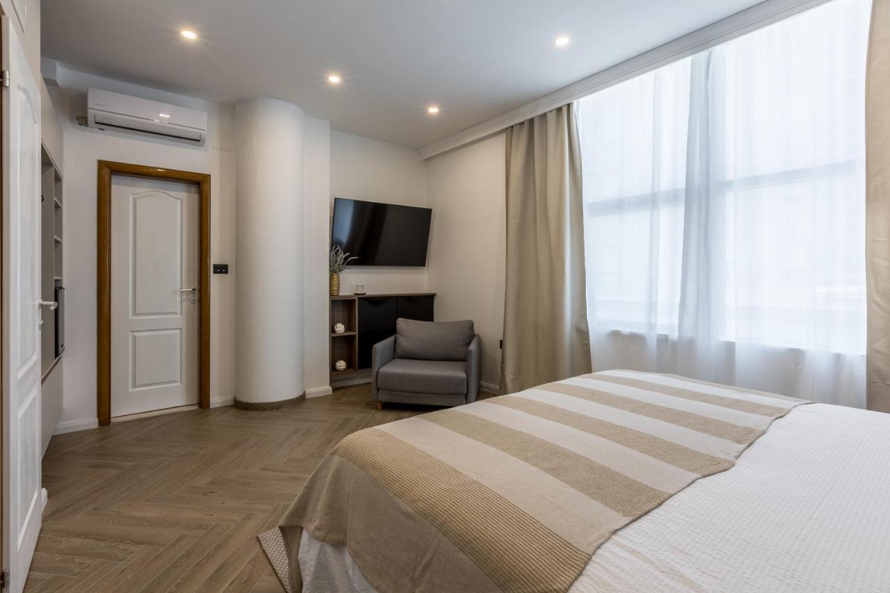 Luxury Rooms Bolero Split Exterior photo